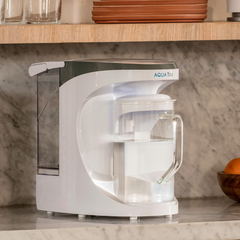 AquaTru Carafe + Free Pre-Carbon Filter!